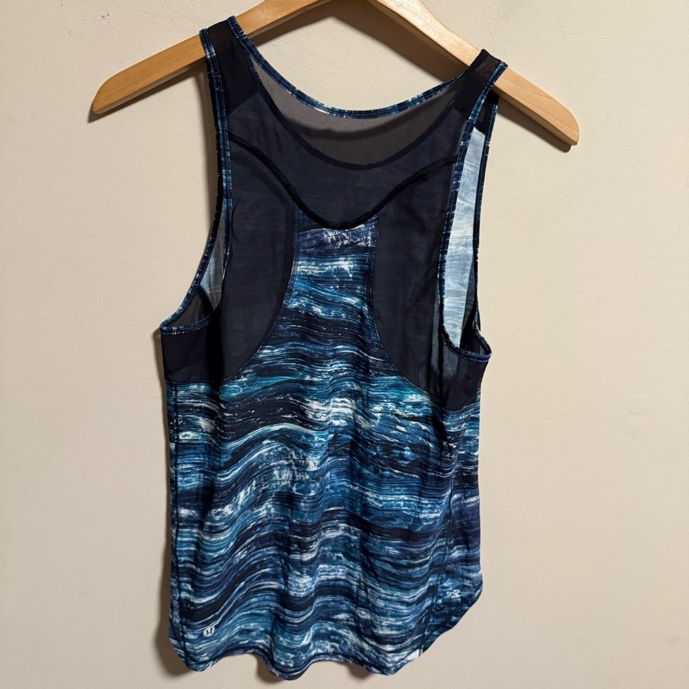 Lululemon Sculpt Tank II Shorelines Multi Blue Relaxed fit Hip Length- Size 4